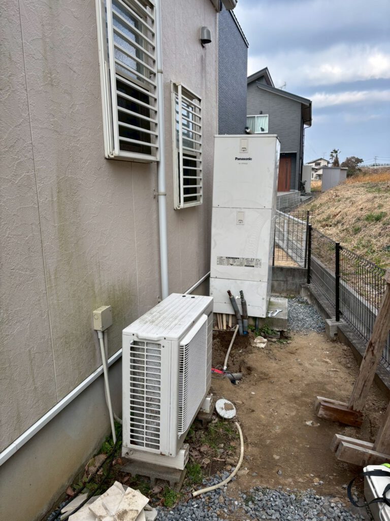 エコキュート移設工事写真